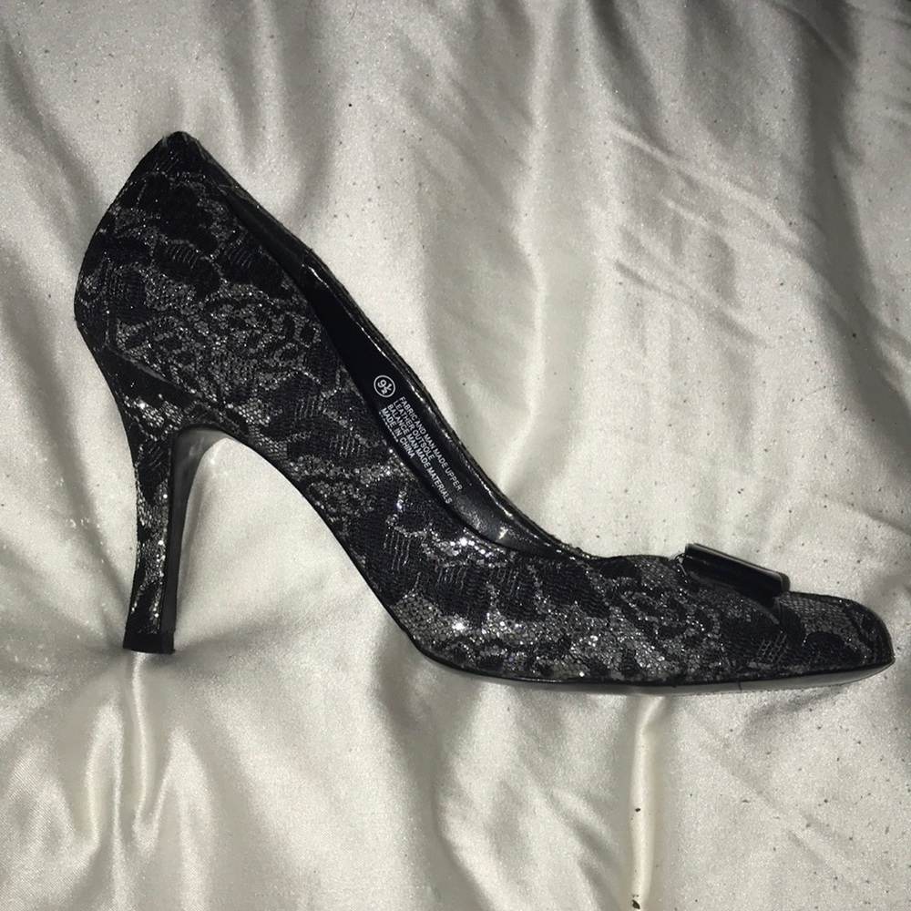 Beautiful sparkly lace heels